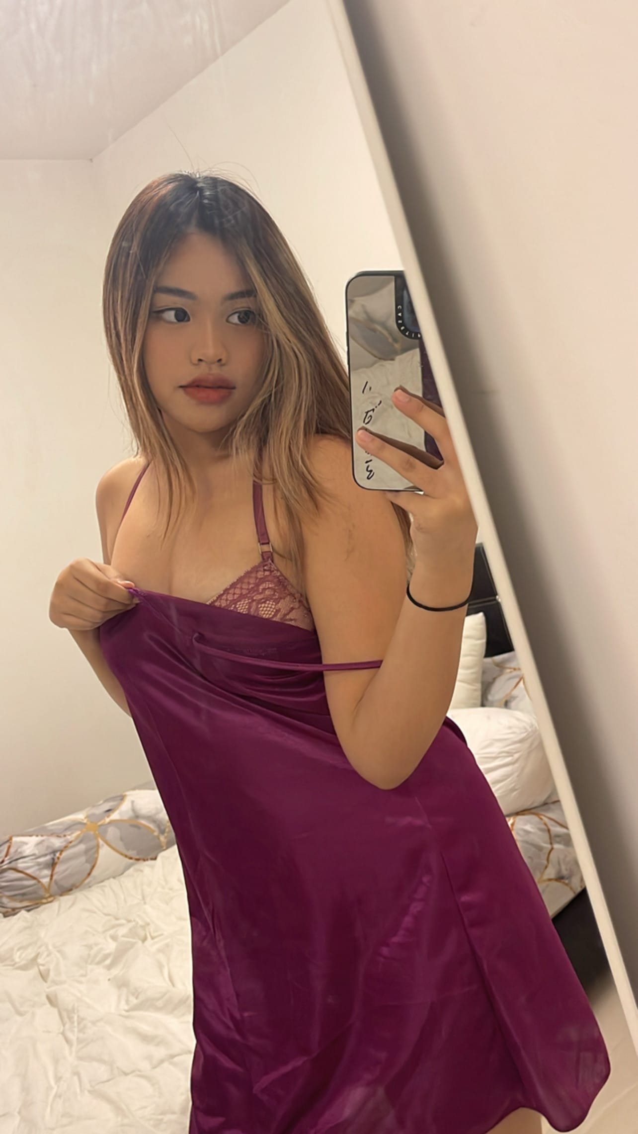 Annette Monsouleil Konten Eksklusif Edisi Purple and Pink Lingerie