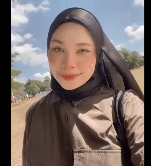 Skandal Cik Atiqah Awek Tudung Melayu, OMEK!