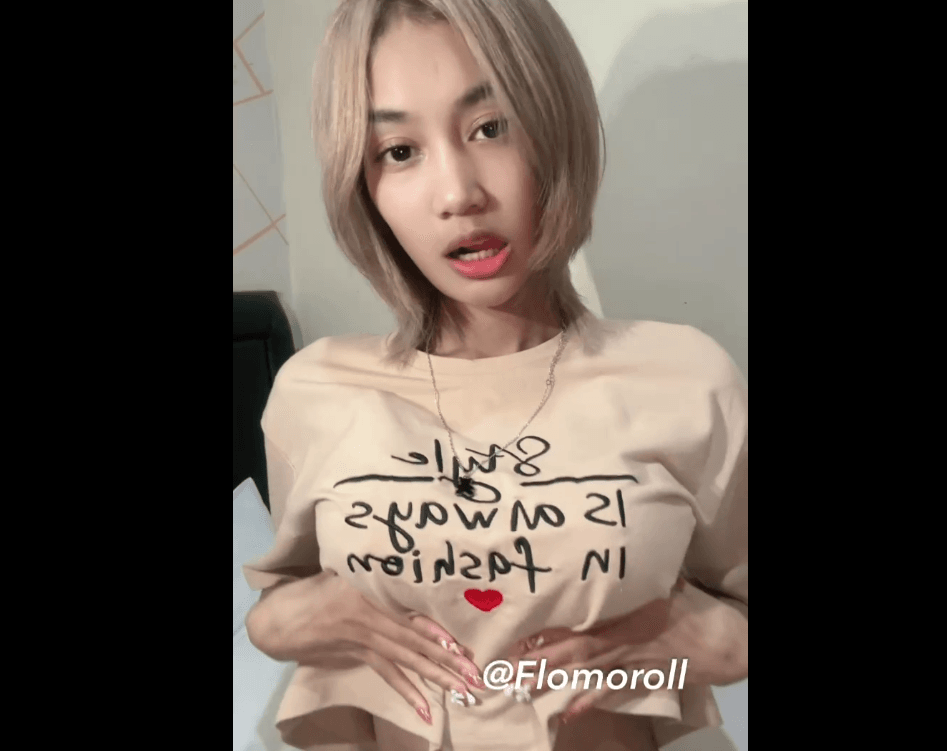 Lilia Florie @flomoroll Big Update  , omek sama ewe!