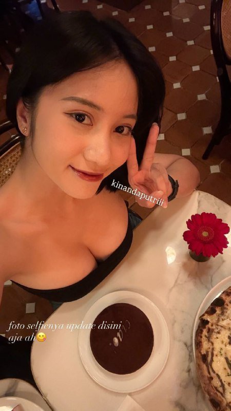 Kinanda Putri Konten Eksklusif TERBARU! HOT BANGET YA!